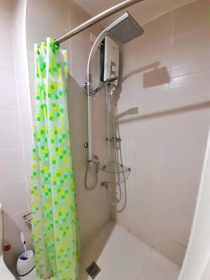D&G Affordable Staycation Airbnb Ph Makati City Dış mekan fotoğraf