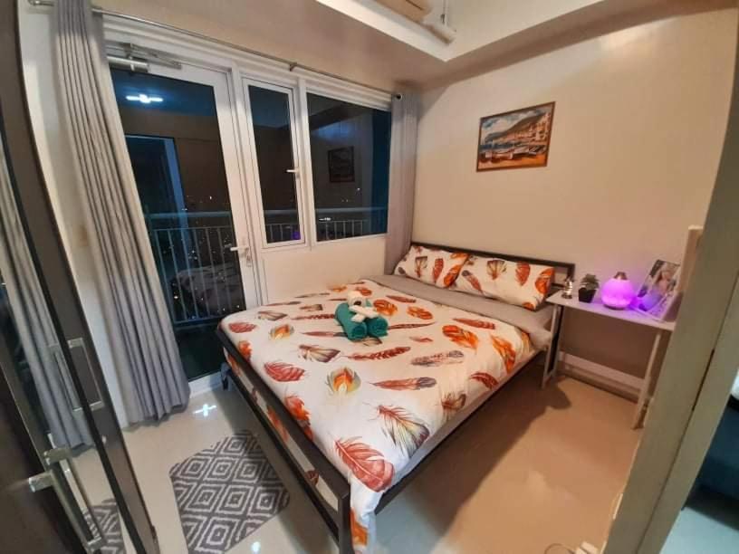 D&G Affordable Staycation Airbnb Ph Makati City Dış mekan fotoğraf